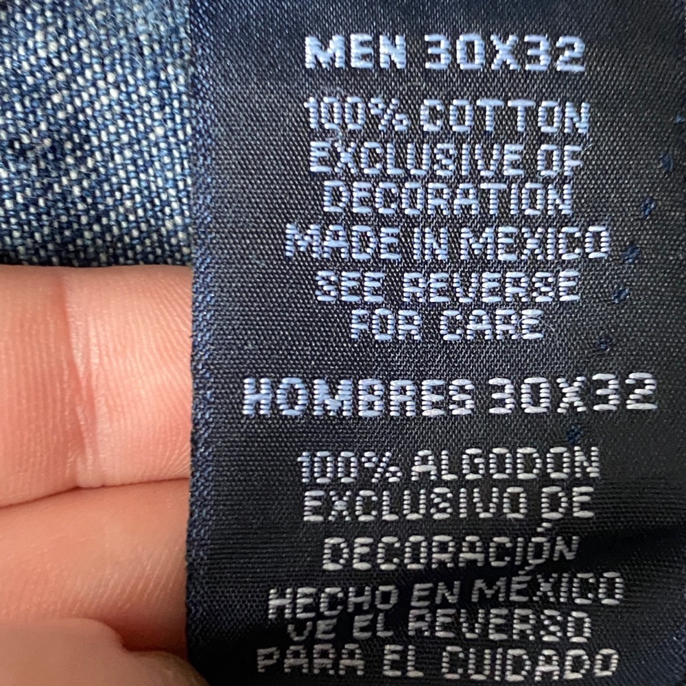 Mom Jeans - Picture 4 of 4